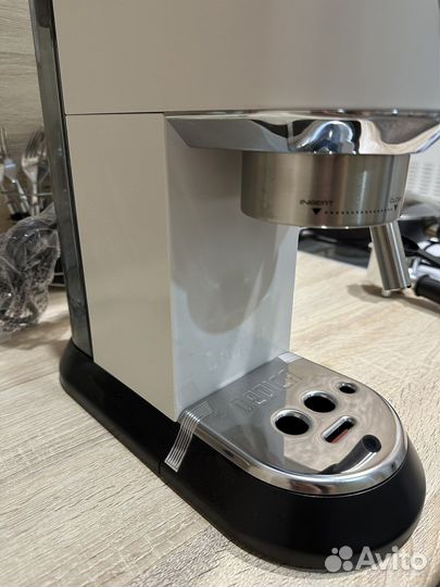 Кофемашина delonghi