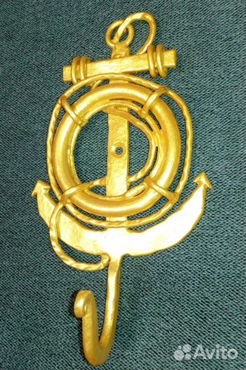 Ключица-вешалка