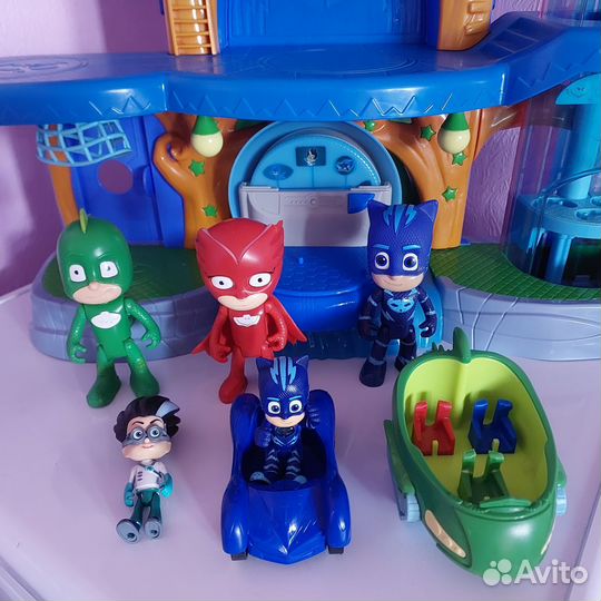 Штаб герои в масках