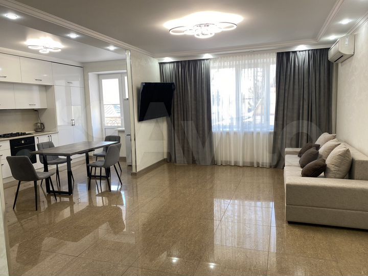 1-к. квартира, 56 м², 1/6 эт.