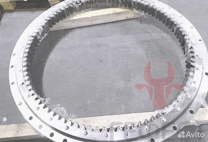 Поворотный круг Hyundai R220NLC-9A 81N6-00022BG