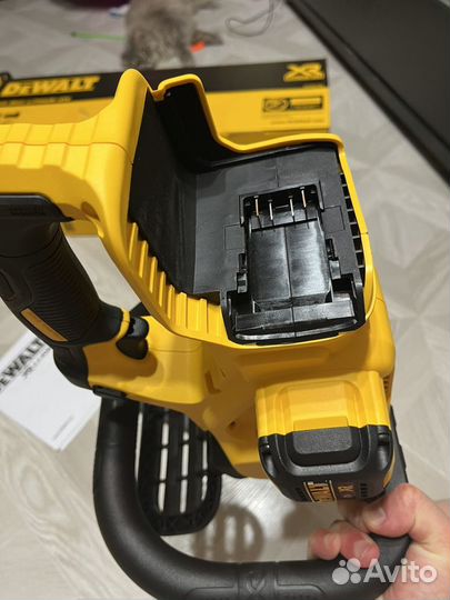 Цепная пила Dewalt DCM565