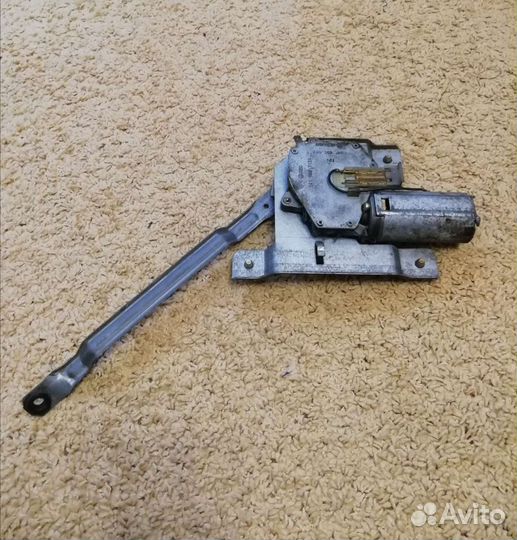 Моторчик стеклоочистителя Фольксваген Гольф 2