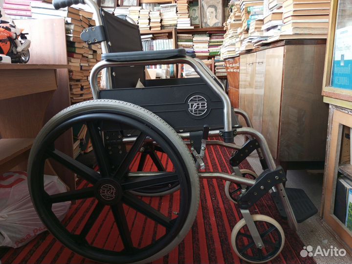 Инвалидная коляска с ручным приводом новая