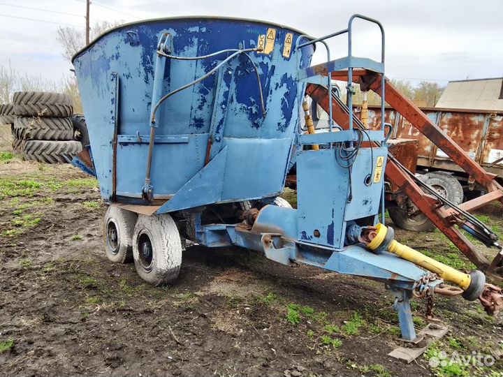 Миксер кормораздатчик кис-8 бу