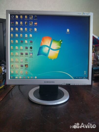 Монитор Samsung