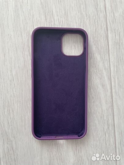 Чехол силиконовый на iPhone 13