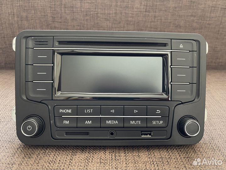 Штатная магнитола Volkswagen RCD 320 Bluetooth