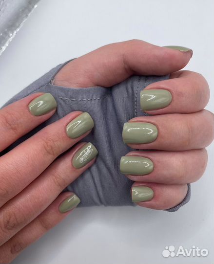 Маникюр с покрытием гель-лак