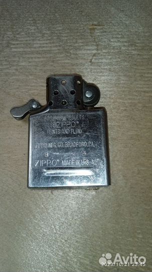 Зажигалка бензиновая zippo