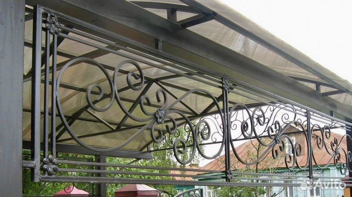 Изготовление и монтаж навесов металлоконструкций