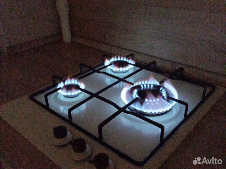 Газовая варочная панель 3 конфорки