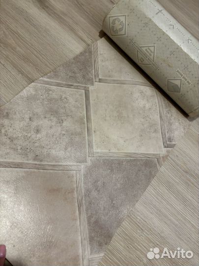 Линолеум бежевый остатки