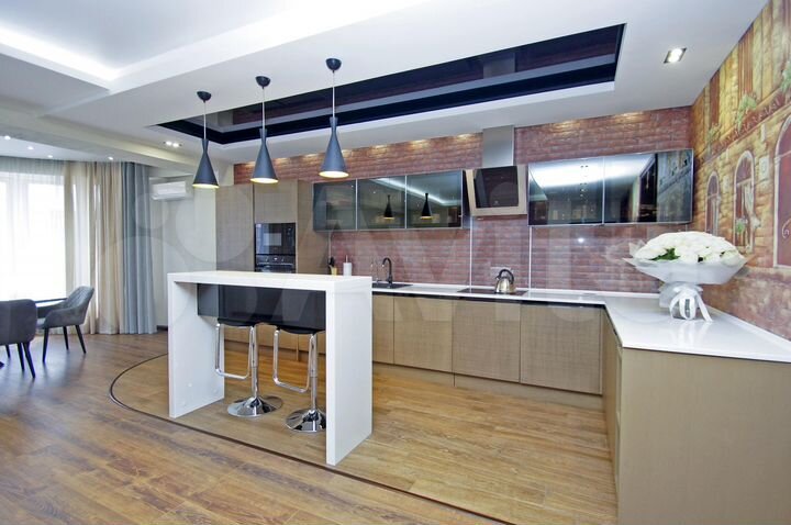 2-к. квартира, 111,5 м², 8/9 эт.