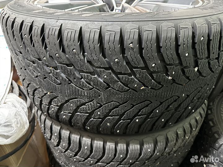 Nokian Tyres Hakkapeliitta 9 SUV 275/45 R20 и 305/40 R20