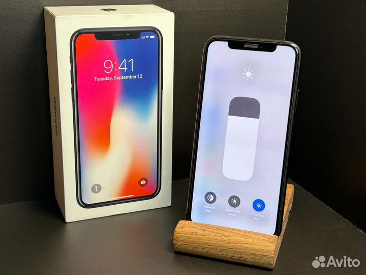 iPhone X, 64 ГБ