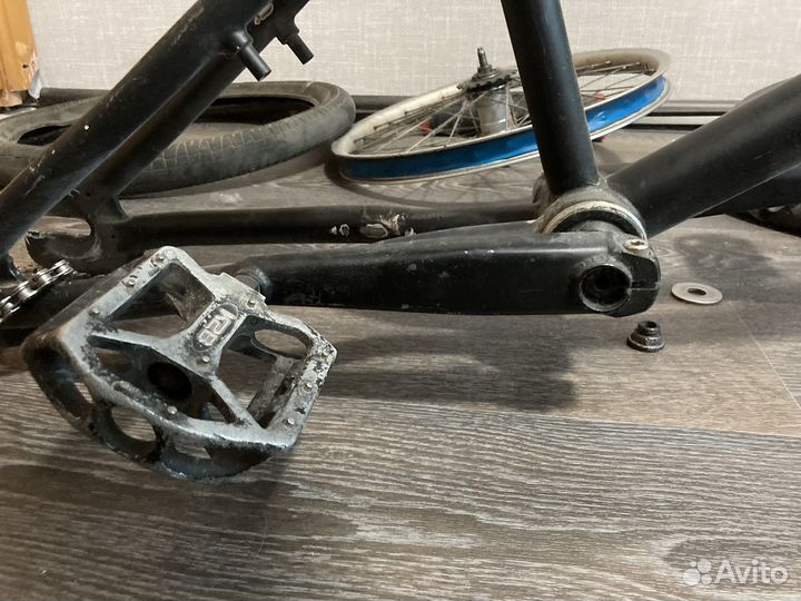 Рама bmx шатуны колеса покрышки руль вилка