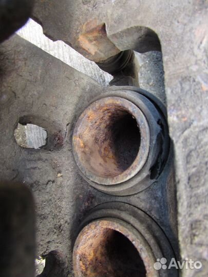 Тормозной суппорт Infiniti QX4