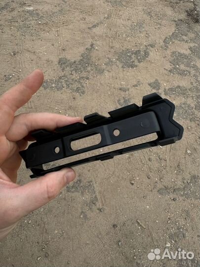 Вставка под дхо sandero/сандеро