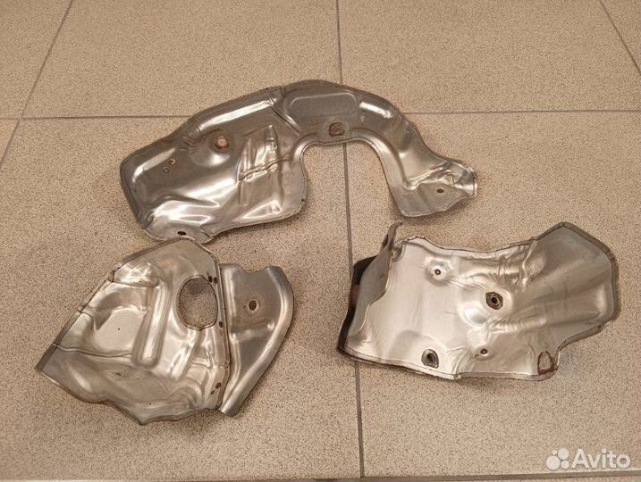 Кожух впускного коллектора Nissan Juke F15 MR16DDT