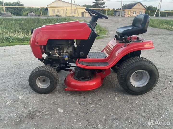 Садовый трактор Yard Machines 638