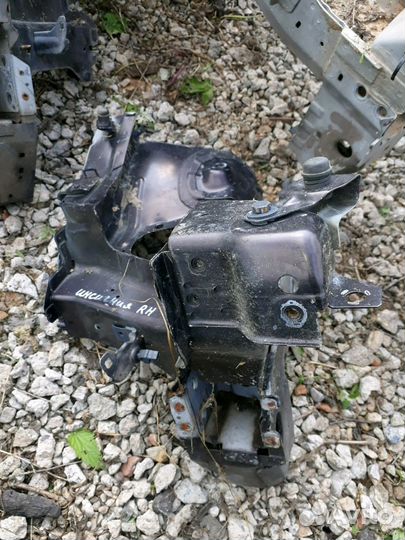 13249969 Правый клык опель инсигния