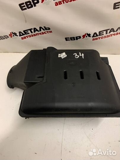 Корпус воздушного фильтра Renault Duster