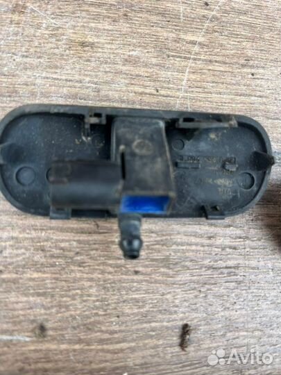 Форсунка омывателя лобового стекла Audi 3 8P 1.8