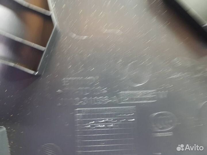 J8A231056A Обшивка стойки центральной правой Land