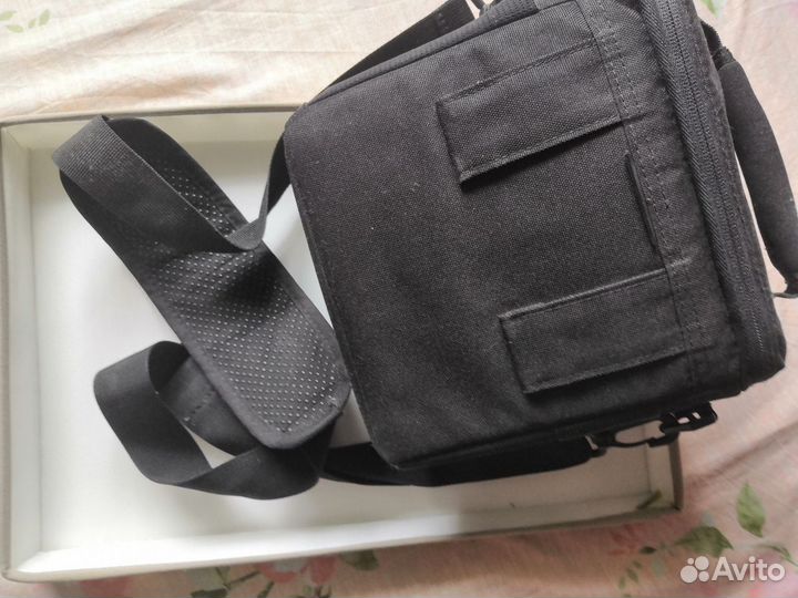 Зеркальная камера Canon EOS 1100D