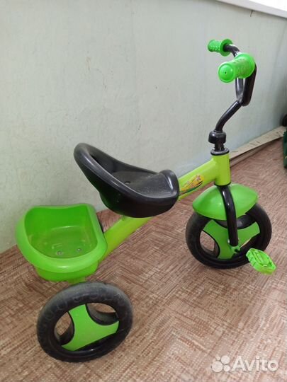 Детский трех колесный велосипед