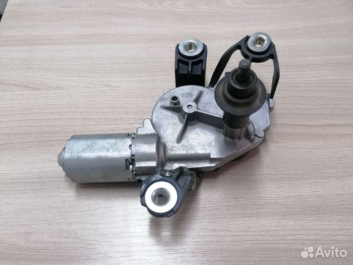 Моторчик стеклоочистителя задний VW golf polo