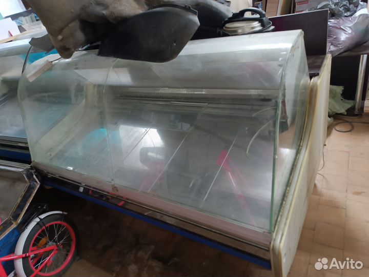Холодильный шкаф