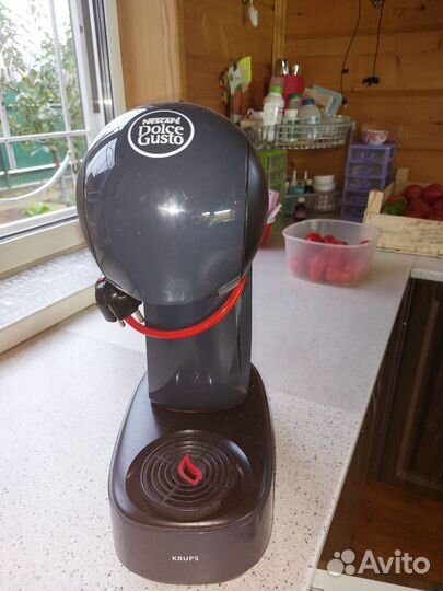 Кофеварка капсульная dolce gusto