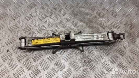 Домкрат ford kuga 1 (LEA07VN01)