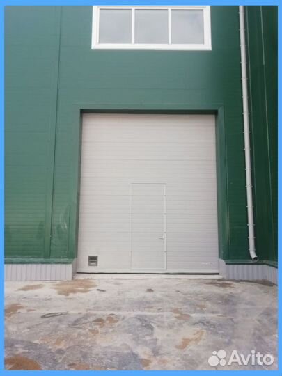 Секционные ворота