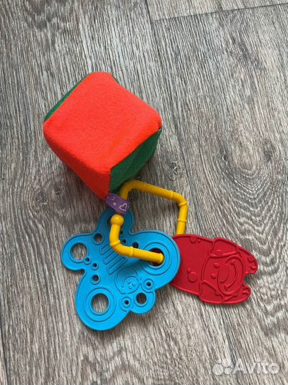 Развивающие игрушки пакетом