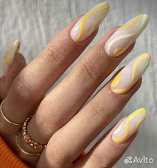 Маникюр и педикюр,наращивание ногтей