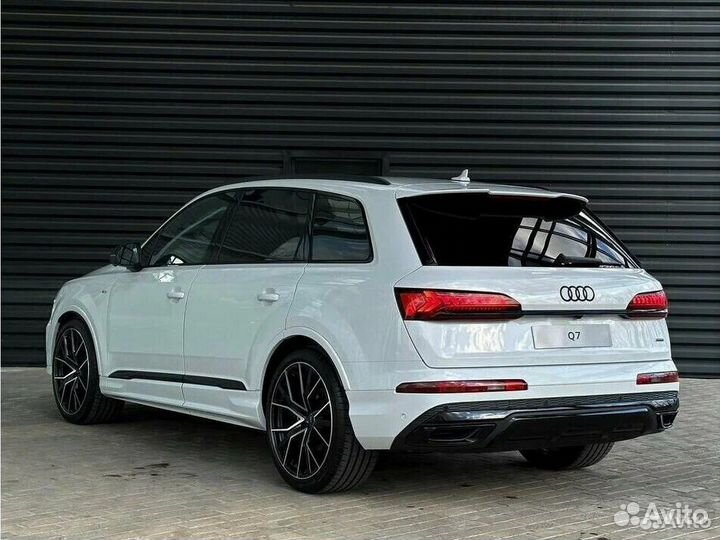 Audi Q7 3.0 AT, 2023