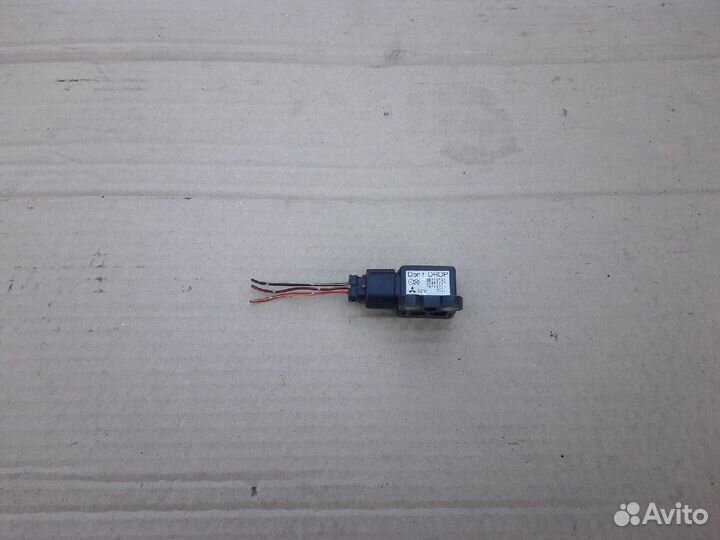Датчик удара Mitsubishi