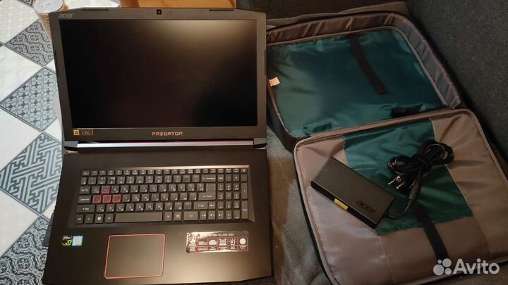 Ноутбук Acer Predator Helios 300 PH317-51-523L