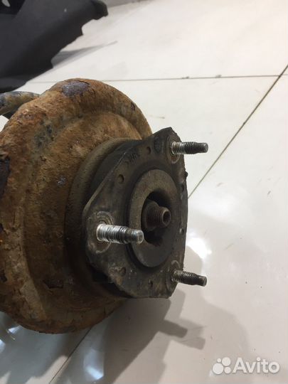 Амортизатор (передний, левый) (Ford Focus I)