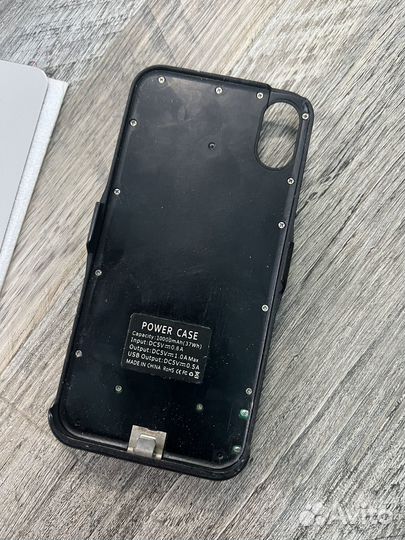 Чехлы и защитные стекла