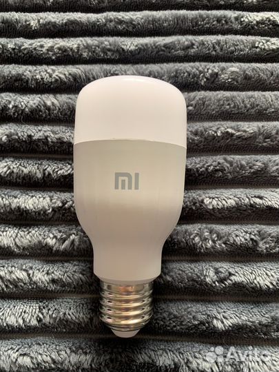 Умная лампочка xiaomi