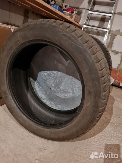 Bridgestone Blizzak DM-V2 235/55 R19