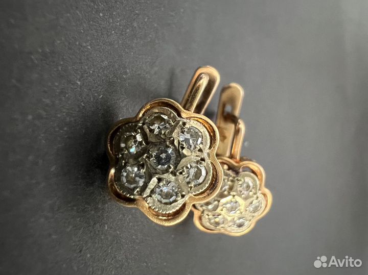 Золотые серьги с бриллиантами малинки