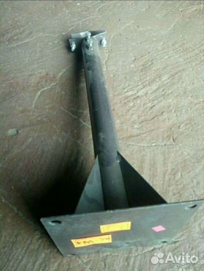 Кронштейн раздвижной для антенной мачты