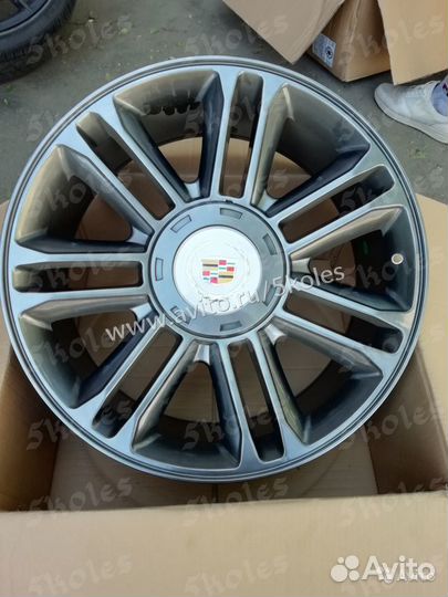 Литые диски для Cadillac R22
