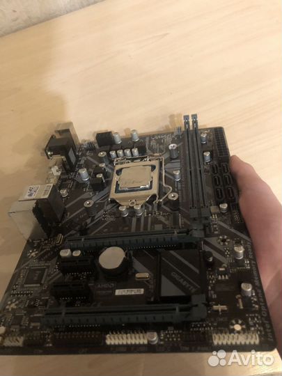 Материнская плата lga 1151 + i3 8100