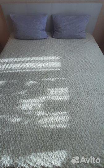 Плед-покрывало 220х240см завитушки